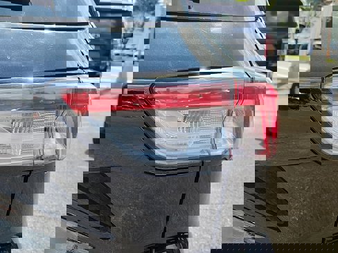 Certified 2020 Ford Escape SE image 28