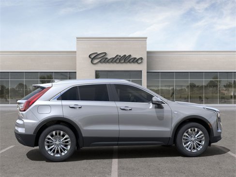 New 2024 Cadillac XT4 Luxury w/ Cold Weather Package image 5