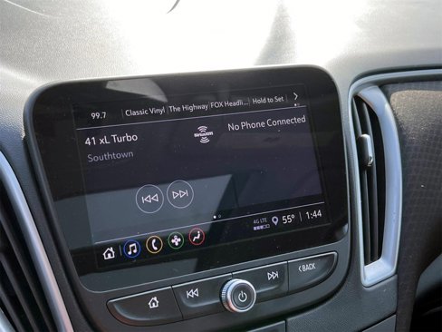 Used 2022 Chevrolet Malibu LT image 31