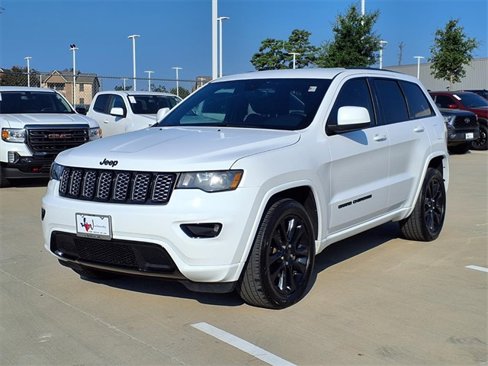 Used 2017 Jeep Grand Cherokee Altitude image 7