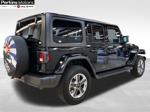 Used 2023 Jeep Wrangler Sahara image 6