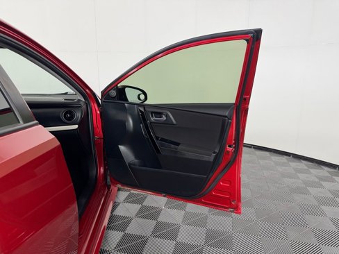 Used 2017 Toyota Corolla iM image 31