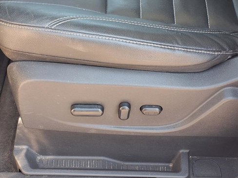 Used 2013 Ford C-MAX SEL image 4