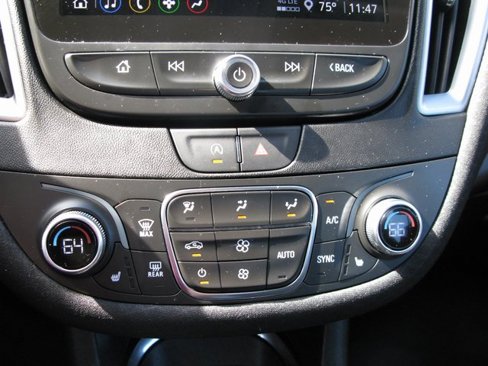 Used 2024 Chevrolet Malibu LT image 19