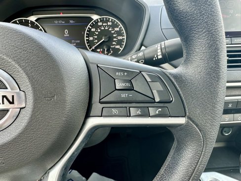 Used 2022 Nissan Altima 2.5 SV image 19
