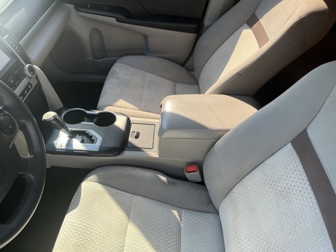 Used 2012 Toyota Camry LE image 8