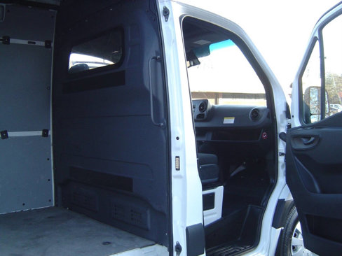 Used 2020 Mercedes-Benz Sprinter 2500 w/ Driver Convenience Package image 9