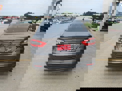 Used 2014 Ford Fusion SE image 7