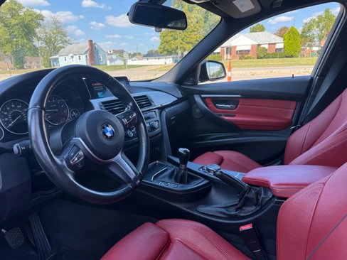 Used 2016 BMW 340i xDrive Sedan image 16