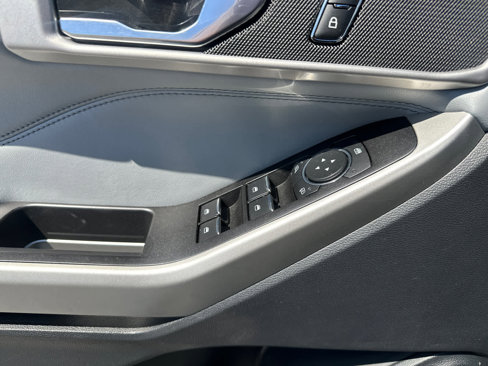 Used 2021 Ford Explorer XLT w/ Equipment Group 202A image 29