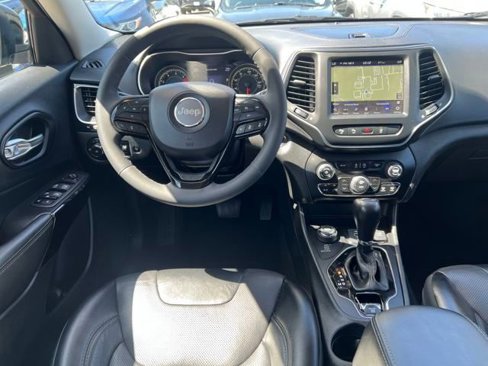 Used 2023 Jeep Cherokee Altitude Lux image 19