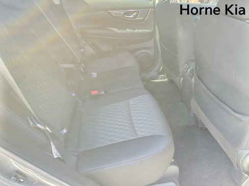 Used 2020 Nissan Rogue SV w/ Premium Package image 12