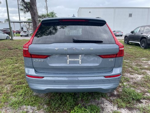 Used 2023 Volvo XC60 B5 Core image 5