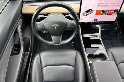 Used 2018 Tesla Model 3 Long Range image 15