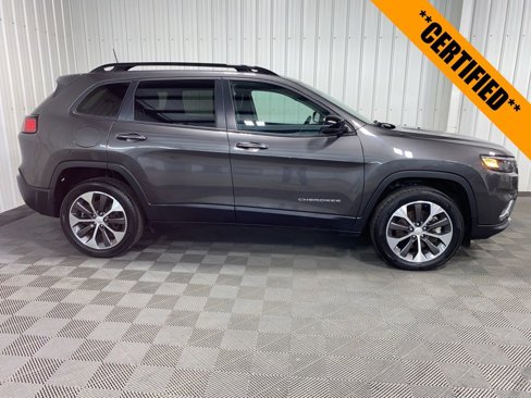 Certified 2022 Jeep Cherokee Limited w/ Elite Package image 7