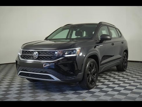 Used 2023 Volkswagen Taos S w/ Driver Assistance Package image 3