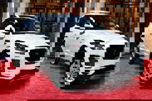 Used 2018 Jaguar E-PACE S image 9