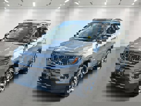 Used 2020 Jeep Compass Limited image 1