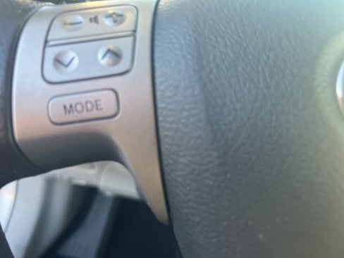 Used 2013 Toyota Corolla LE image 30
