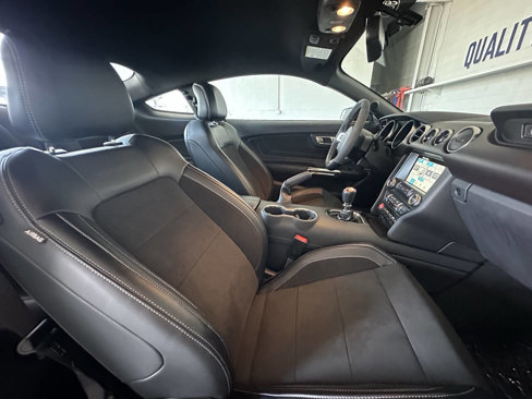 Used 2016 Ford Mustang Shelby GT350 w/ Technology Package image 17