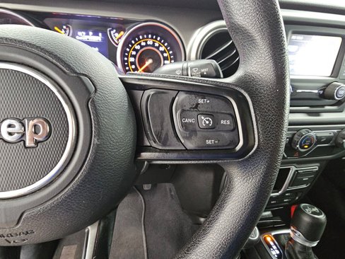 Used 2018 Jeep Wrangler Unlimited Sport image 23