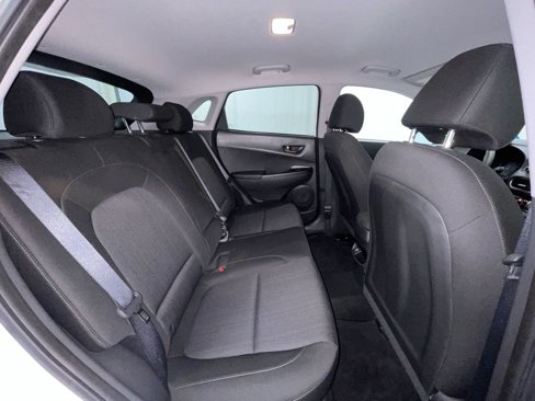 Used 2023 Hyundai Kona SEL image 9