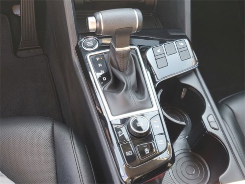 Used 2025 Kia Sportage EX image 26