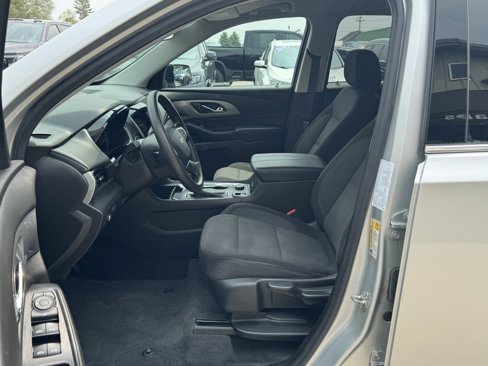 Used 2020 Chevrolet Traverse LS image 13