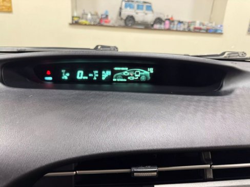 Used 2012 Toyota Prius Three image 41