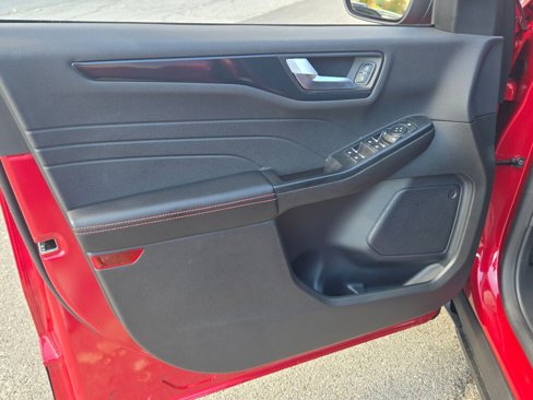Used 2025 Ford Escape ST-Line Select image 23