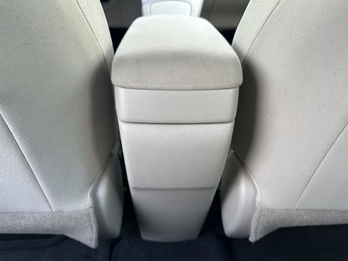 Used 2015 Toyota Prius Three image 17