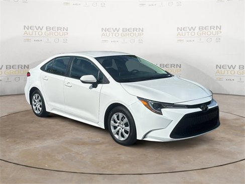 Used 2021 Toyota Corolla LE image 7