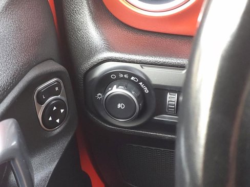 Used 2021 Jeep Wrangler Unlimited Rubicon image 17