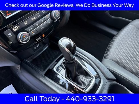 Used 2018 Nissan Rogue SV image 25