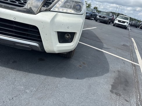 Used 2019 Nissan Armada Platinum w/ Captain's Chairs Package image 3
