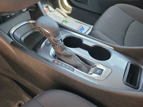 Used 2024 Chevrolet Malibu LT image 17