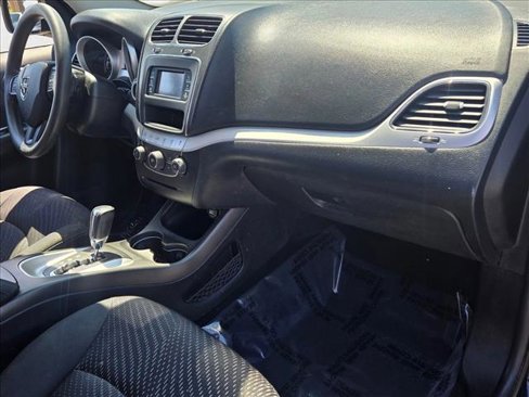 Used 2017 Dodge Journey SE image 19