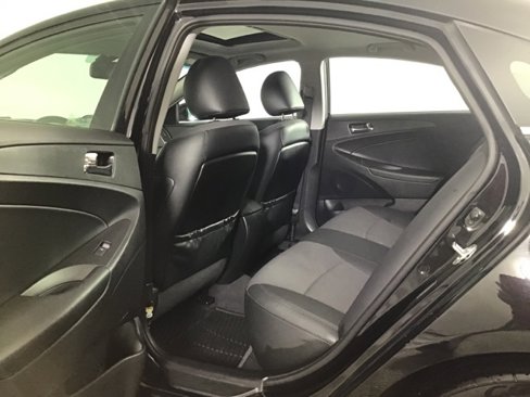 Used 2013 Hyundai Sonata SE w/ Navigation & Sunroof Pkg image 20
