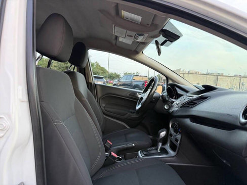 Used 2016 Ford Fiesta SE image 31