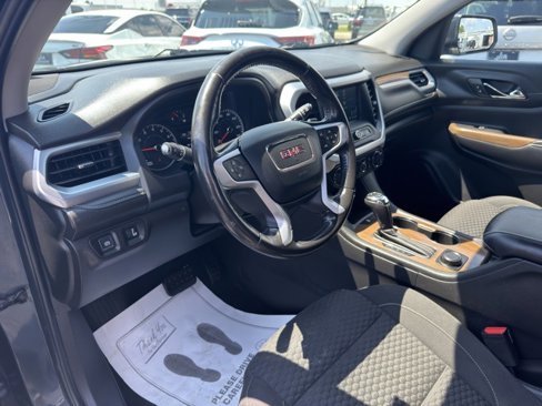 Used 2019 GMC Acadia SLE image 12