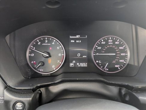 Used 2023 Subaru Outback Premium image 12