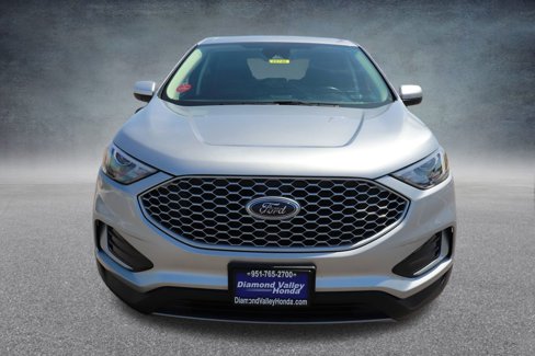 Used 2023 Ford Edge SEL image 2