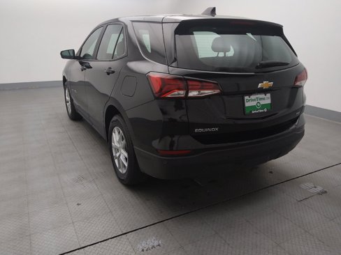 Used 2022 Chevrolet Equinox LS image 6