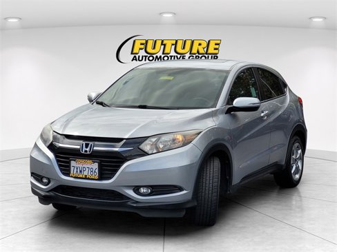 Used 2017 Honda HR-V EX image 3