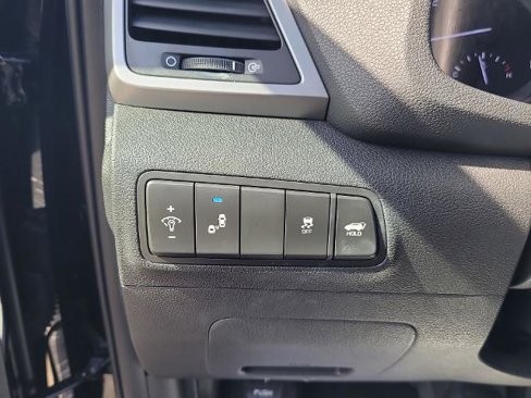 Used 2018 Hyundai Tucson Limited image 17