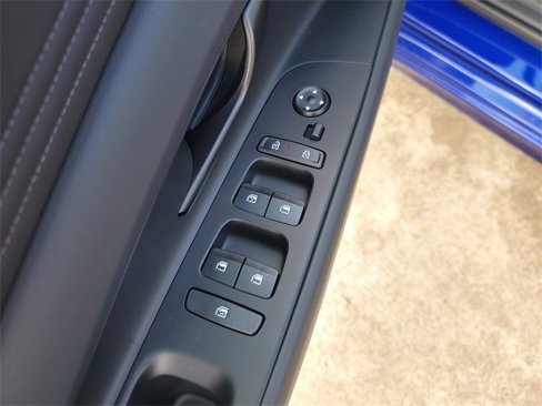 New 2025 Hyundai Elantra Sport image 16