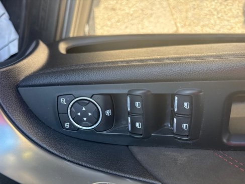 Used 2018 Ford Explorer XLT w/ Equipment Group 202A image 18