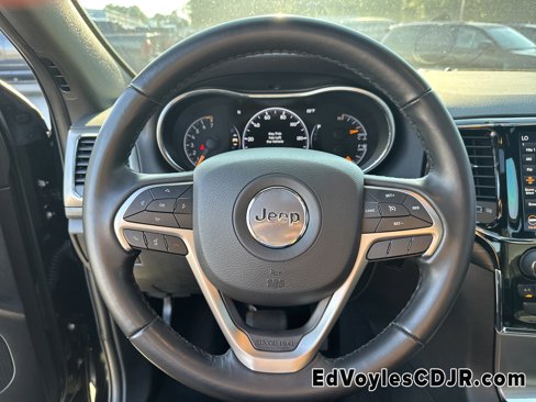 Used 2020 Jeep Grand Cherokee Laredo w/ Laredo X Package image 28