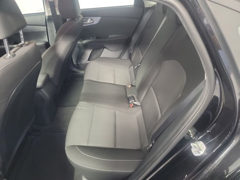 Certified 2022 Kia Forte LXS w/ LXS Technology Package image 17