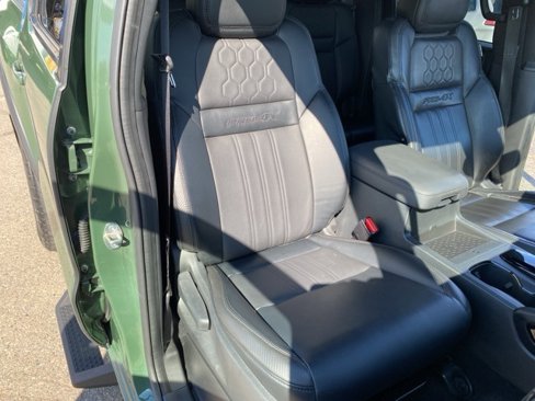 Used 2022 Nissan Frontier PRO-4X w/ Pro-4X Premium Package image 36